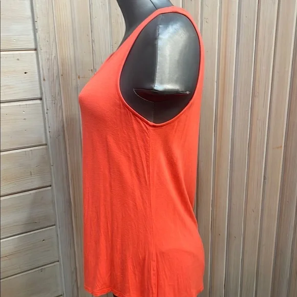 Coral Sleeveless Cut Out Tank Top - Picture 4 of 5